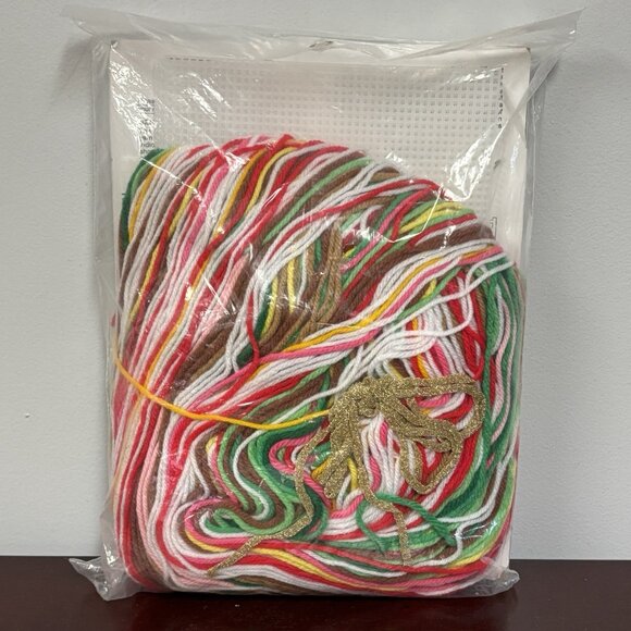 Vintage 90s Plastic Canvas Kit Christmas Gingerbread House Temptations #1231 - Picture 7 of 8